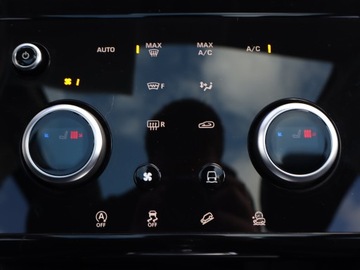 Land Rover Discovery Sport SUV Facelifting 2.0 P I4 200KM 2021 Land Rover Discovery Sport P200, Salon Polska, zdjęcie 18