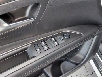 Peugeot 3008 II Crossover 1.5 BlueHDI 130KM 2018 Peugeot 3008 Navi 2x Kamera Full Led Podgrzewane fotele 1.5 Diesel 130KM, zdjęcie 10