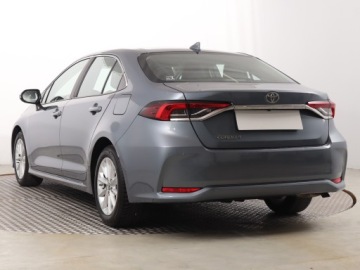 Toyota Corolla XII Sedan 1.5 VVT-i 125KM 2022 Toyota Corolla 1.5 VVT-i, Salon Polska, zdjęcie 3
