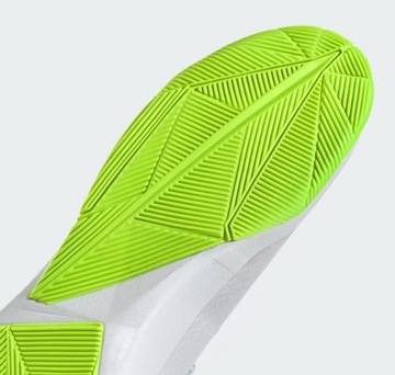 КРОССОВКИ ADIDAS PREDATOR ACCURACY.3 В ЗАЛЕ