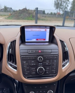 Opel Zafira C Tourer 1.6 CDTI ECOTEC 136KM 2014 Opel Zafira bezwypadek1wlascicielorg lakierBIZNES EDITIONbordo perlajak no, zdjęcie 7