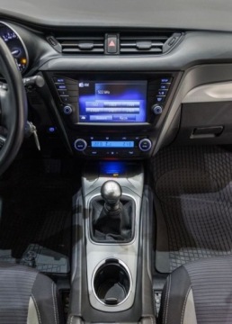 Toyota Avensis III Wagon Facelifting 2015 1.8 Valvematic 147KM 2016 Toyota Avensis 1.8 Premium 1.8 Benzyna 147KM, zdjęcie 27