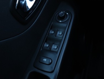 Renault Captur I Crossover 0.9 Energy TCe 90KM 2013 Renault Captur 0.9 TCe, Salon Polska, zdjęcie 19