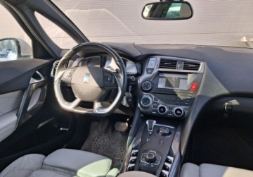 DS 5 Hatchback (Citroen) 2.0 HDi Hybrid4 200KM 2014 Citroen DS5 Bezwypadekserwisfull wersja4x4 2.0 Hybryda 200KM, zdjęcie 11