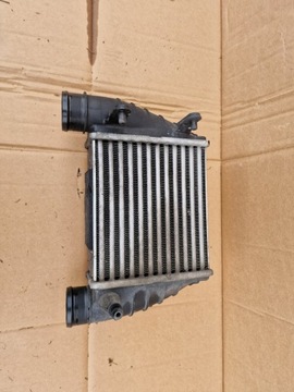 CHŁODNICA INTERCOOLER AUDI A4 B7 SEAT EXEO 8E0145806Q