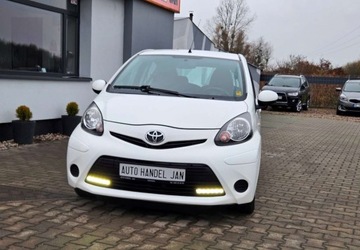 Toyota Aygo I Hatchback 5d Facelifting 1.0 VVT-i 68KM 2012 Toyota Aygo 1,0 Ben Klima Benzyna 68KM, zdjęcie 4