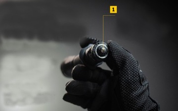 LATARKA SPECJALISTYCZNA TAKTYCZNA VIKING PRO USB WARM AKUMULATOROWA 2050 LM