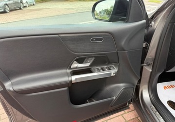 Mercedes GLB SUV 2.0 200d 150KM 2022 Mercedes-Benz GLB 2.0Cdi AMG 7-mio osobowy 37.000 km 2.0 Diesel 150KM, zdjęcie 14