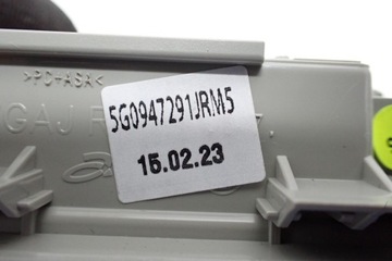 LAMPA INTERIÉR KABINY ORIGINÁLNÍ 5G0947291J VW TOURAN II III 5T 23R