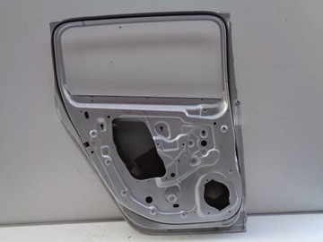 DVEŘE LEVÉ ZADNÍ OPEL ZAFIRA C 12- NR 37199