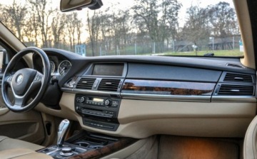 BMW X5 E70 SUV 3.0 sd 286KM 2008 BMW X5 3,0d (286KM) Automat Skory Bezwypadkowy 3.0 Diesel 286KM, zdjęcie 10