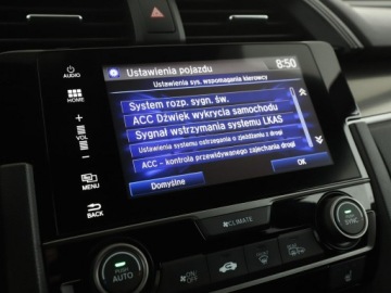 Honda Civic X Hatchback 5d 1.0 VTEC TURBO 126KM 2019 Honda Civic full LED navi klima auto grzane fotele, zdjęcie 25