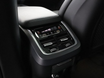 Volvo XC60 II Crossover T6 310KM 2018 Volvo XC 60 4x4 automat full LED panorama skóra, zdjęcie 39