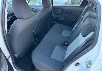 Toyota Yaris III Hatchback 5d Facelifting Hybrid 100KM 2017 Toyota Yaris 1,5 Benzyna Hybryda Automat GWARANCJA Zamiana Zarejestrowany, zdjęcie 24