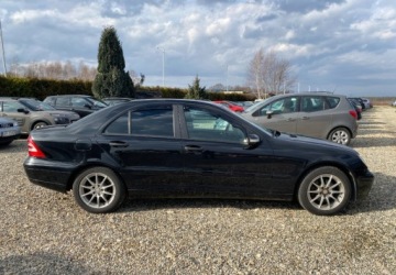 Mercedes Klasa C W203 Sedan W203 1.8 (C 200 Kompressor) 163KM 2006 Mercedes-Benz Klasa C Mercedes-Benz C200 1.8 BenzynaLPG 163KM, zdjęcie 3