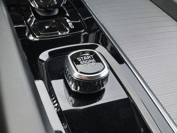 Volvo XC60 II Crossover Plug-In Facelifting 2.0 T6 350KM 2024 Volvo XC 60 XC60 T6 Plug-In | AWD | Ultra Dark | a, zdjęcie 19