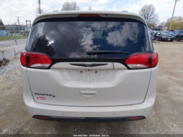 Chrysler Pacifica II 2020 Chrysler Pacifica Touring L Plus 2020 3.6 Benzyna 287KM, zdjęcie 3