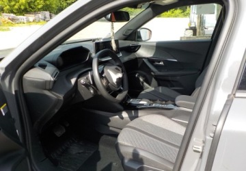 Peugeot 2008 II SUV Facelifting 1.2 PureTech 130KM 2024 Peugeot 2008 Okazja 1.2 Benzyna 130KM, zdjęcie 28