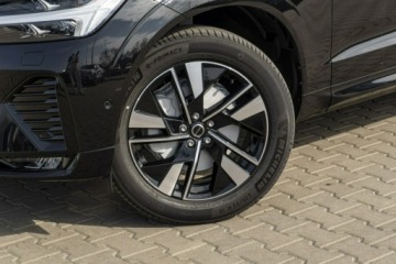 Volvo XC60 II 2025 Volvo XC 60 Plus Dark B5 AWD mild hybrid Benzyna, zdjęcie 8