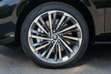 Skoda Superb IV Liftback 2.0 TDI 193KM 2025 Škoda Superb Skoda Superb L&amp;K 2.0 TDI 193 KM, zdjęcie 8