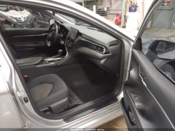 Toyota Camry IX 2023 Toyota Camry 2023 TOYOTA CAMRY LE 2.5 Benzyna 202KM, zdjęcie 4