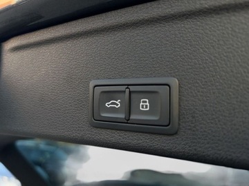 Audi A4 B9 Avant 2.0 TDI 190KM 2016 Audi A4 Avant S Line Reflektory LED Apple CarPlay Android Auto Aktywny tem, zdjęcie 16