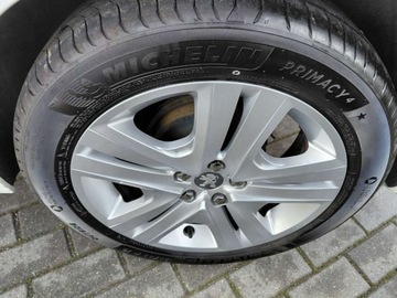 Peugeot 208 I Hatchback 5d Facelifting 1.2 PureTech 82KM 2019 Peugeot 208 Klimatyzacja Kamera Komputer Tempomat 1.2 Benzyna 82KM, zdjęcie 8