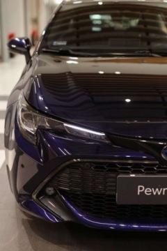 Toyota Corolla XII Hatchback 1.8 Hybrid 122KM 2022 Toyota Corolla 1.8 Hybrid Comfort Tech 1.8 Hybryda 122KM, zdjęcie 8