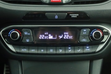 Hyundai i30 III Wagon 1.6 CRDi  136KM 2019 Hyundai i30 1.6 CRDi, Automat, Skóra, Navi, Klima, zdjęcie 9