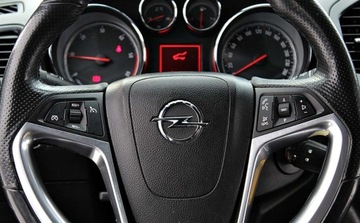 Opel Insignia I Sports Tourer 2.0 CDTI ECOTEC 160KM 2011 Opel Insignia 2.0 Cdti Navi Skorzana tapicerka OPC-line Tryby jazdy Gwar, zdjęcie 23
