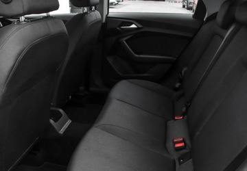 Audi A1 II 1.0 TFSI 110KM 2023 Audi A1 Sportback A1 30TFSI 110KM, kamera cofania, kierownica 3-ramienna, zdjęcie 10