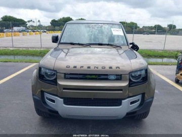 Land Rover Defender IV (L663) 2025 Land Rover Defender 130 P300 S 2025 3.0l 3.0 Benzyna 296KM, zdjęcie 7