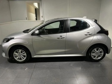 Toyota Yaris IV Hatchback Facelifting 1.5 Hybrid Dynamic Force 116KM 2025 Comfort 1.5 Hybrid 116KM | Tempomat adaptafyjny!, zdjęcie 2