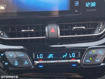 Toyota C-HR I Crossover 1.8 Hybrid 122KM 2019 Toyota C-HR Toyota C-HR 1.8 Hybryda 122KM, zdjęcie 10