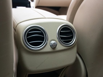 Mercedes Klasa C W205 Coupe Facelifting 2.0 300 258KM 2019 MERCEDES-BENZ C Klasa C 300 9G-TRONIC 2.0 258KM 2019, zdjęcie 23