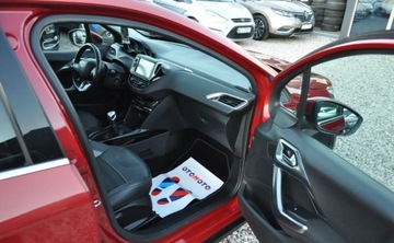 Peugeot 2008 I SUV Facelifting 1.2 PureTech 130KM 2017 Peugeot 2008 LIFT ALLURE Benzyna Klimatyzacja Panorama 1.2 Benzyna 130KM, zdjęcie 13