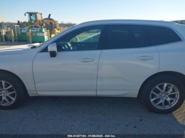 Volvo XC60 II Crossover T5 250KM 2020 Volvo XC 60 T5 Momentum 2020 2.0l 2.0 Benzyna 250KM, zdjęcie 2