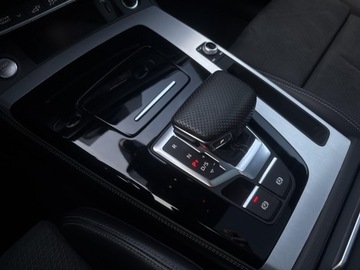 Audi Q5 II Q5-e 2.0 55 TFSI e 367KM 2021 Audi Q5 55 TFSI e Quattro S Line S tronic - hybryd, zdjęcie 14