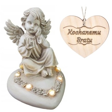 Znicz ANIOŁEK siedzący na sercu podświetlany LED na grób BRATA 18 CM
