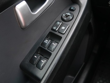 Kia Sportage III SUV 1.6 GDI 135KM 2012 Kia Sportage 1.6 GDI, Navi, Xenon, Klima, zdjęcie 15