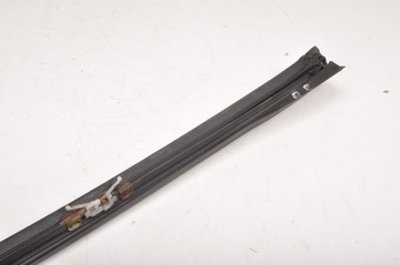 VOLVO XC70 II НАКЛАДКА ПЕРЕДНЕГО ОКНА 30753553 ПРАВАЯ