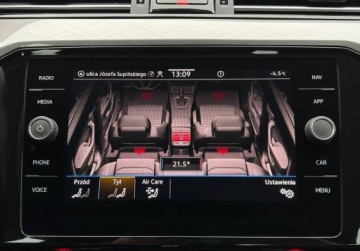 Volkswagen Passat B8 Limousine Facelifting 2.0 TSI 190KM 2021 Volkswagen Passat Business Pakiety, ACC, Ladowarka indukcyjna, GPS, ergoC, zdjęcie 32