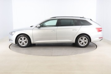 Skoda Superb III Kombi Facelifting 2.0 TDI SCR 150KM 2019 Skoda Superb 2.0 TDI, Klima, Klimatronic, zdjęcie 2
