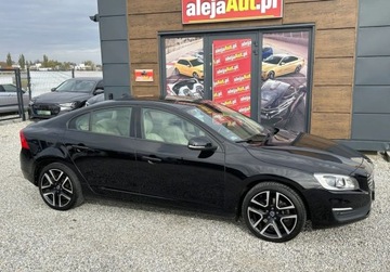 Volvo S60 II Cross Country 2.0 T5 245KM 2018 Volvo S60 S60 T5 2.0 BENZ 245 KM 2018r 119.000 km Warszawa 2.0 245KM