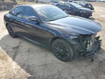 Alfa Romeo Giulia II Sedan Facelifting 2.0 Turbo 280KM 2022 Alfa Romeo Giulia 2022 2.0l 2.0 Benzyna 280KM, zdjęcie 4