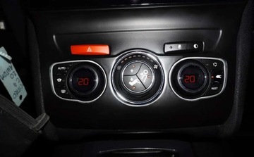 Citroen C4 II Hatchback 5d 1.6 e-HDi 114KM 2015 Citroen C4 Bezwypadkowy Serwisowany 1-Wlasciciel Navi Panel Pdc Automat Pi, zdjęcie 21