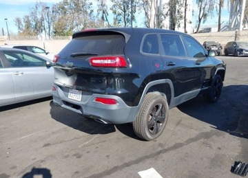 Jeep Cherokee V 2018 Jeep Cherokee LATITUDE, V6, od ubezpieczalni 3.2 Benzyna 275KM, zdjęcie 8