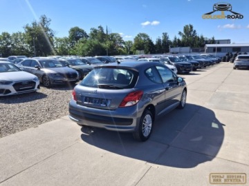 Peugeot 207 Hatchback 5d 1.4 75KM 2011 Peugeot 207 1,4 BENZ.75 KM elektryka alu wspomaganie oplacony 1.4 Benzyna, zdjęcie 5