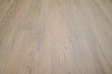 PANELE PODŁOGOWE KRONOTEX AMAZONE AC5 10MM V4-FUGA