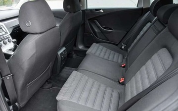 Volkswagen Passat B6 Variant 2.0 TDI PD-DPF 140KM 2007 Volkswagen Passat 2.0TDI 140KM SportLIne Alu 18 Climatron Pdc Po Serwisie, zdjęcie 22